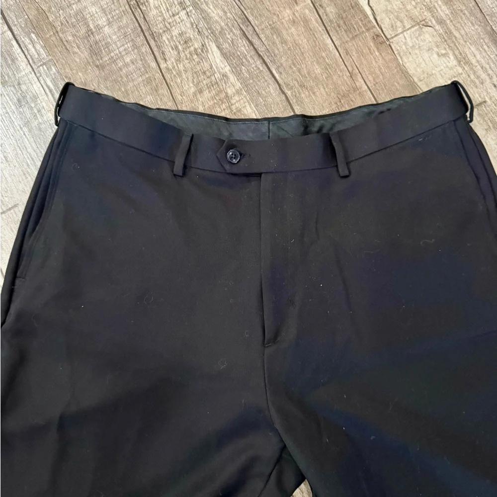 Roundtree & Yorke Men’s Black Easy Care Slacks‎ – Size 38 x 36